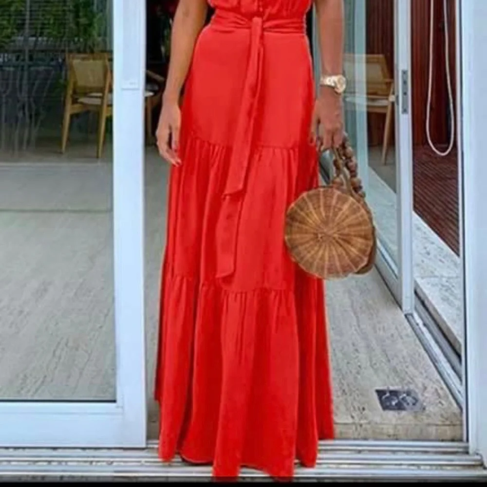 Beautiful red sundress - Picture 2 of 4
